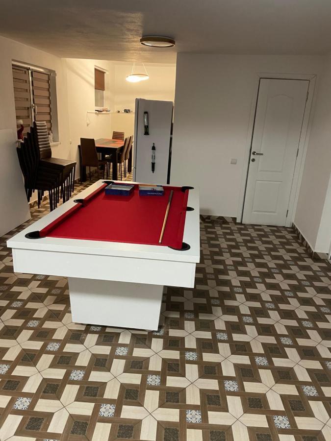 Pixxel House Hotel Moeciu De Sus Bagian luar foto